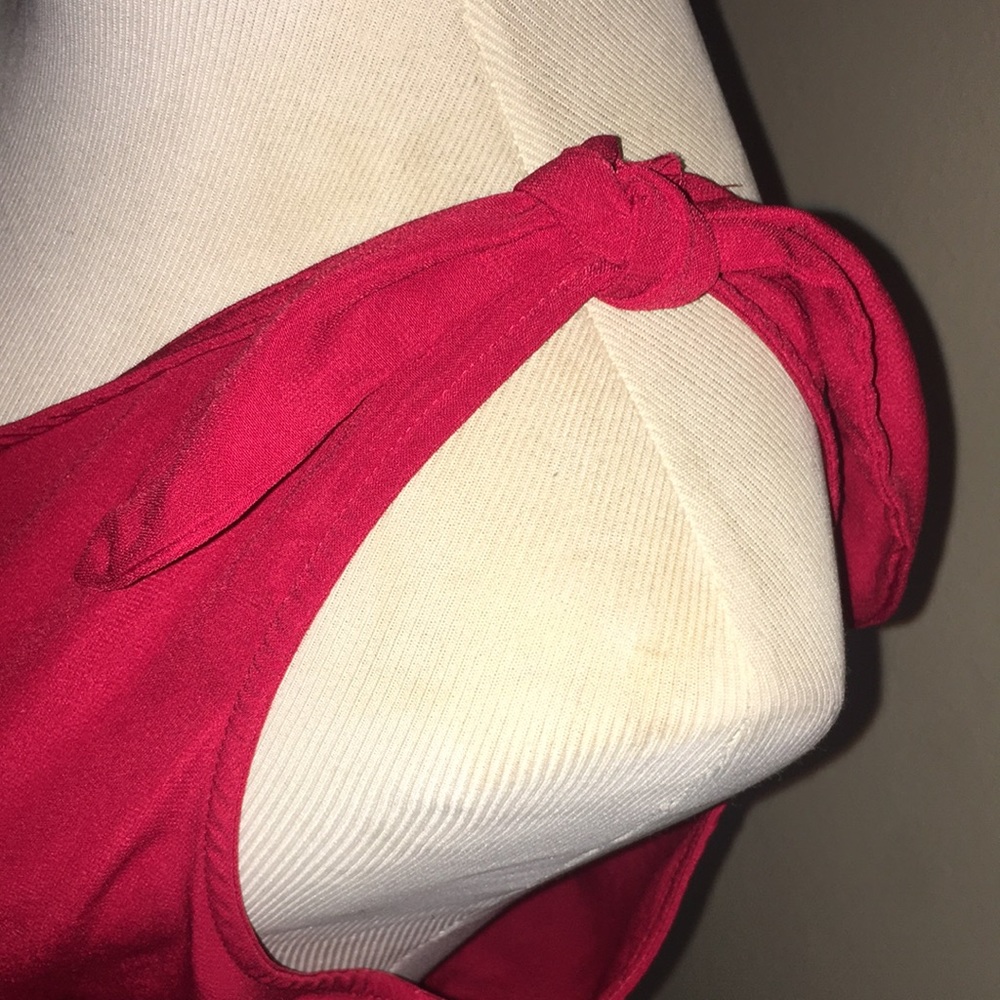 Red romper - Picture 7 of 7
